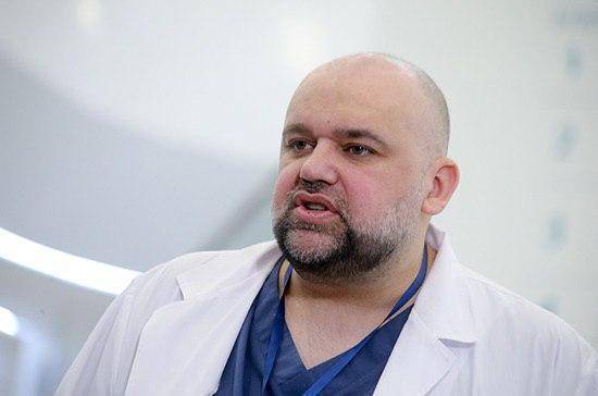 Денис Николаевич Проценко - Главврач больницы в Коммунарке продолжает работать из своего кабинета - pnp.ru - Москва