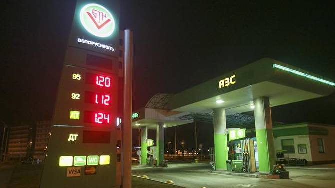 Белорусский бензин в России может продаваться дешевле российского - usedcars.ru - Россия