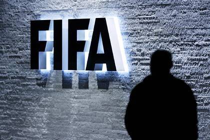 ФИФА приготовила огромные деньги на спасение футбола - lenta.ru - New York