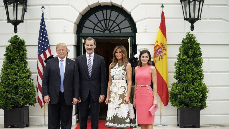 Дональд Трамп - король Филипп VI (Vi) - Мелания Трамп - Президент Трамп выразил соболезнования королю Испании в связи с гибелью людей от коронавируса - golos-ameriki.ru - Сша - Испания