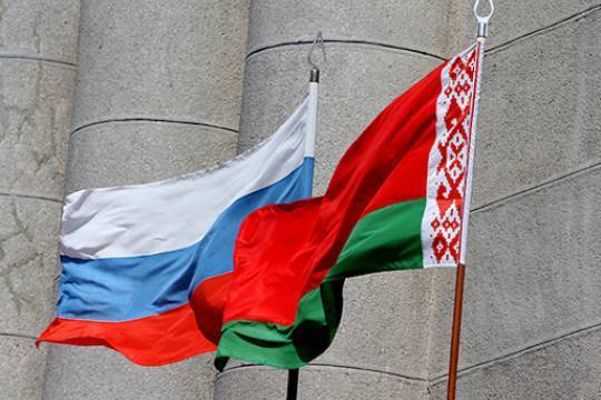СМИ: Белоруссия попросила Россию о помощи в борьбе с коронавирусом - versia.ru - Россия - Белоруссия - Минск