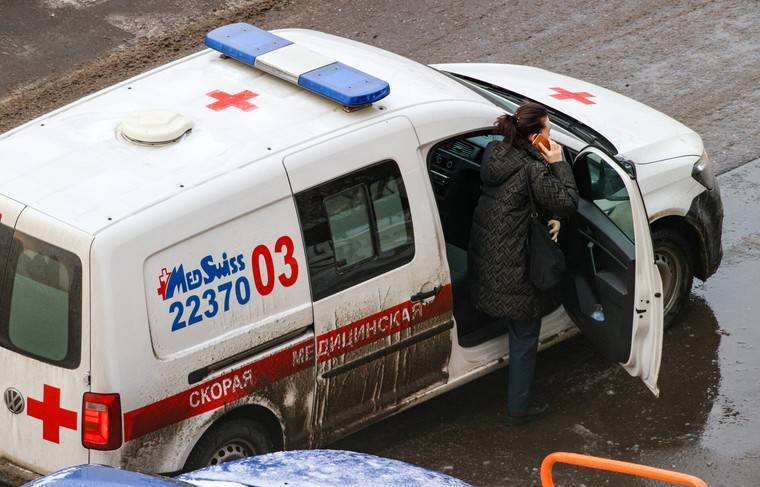 Более двухсот тысяч россиян находятся под наблюдением врачей из-за COVID-19 - news.ru - Россия