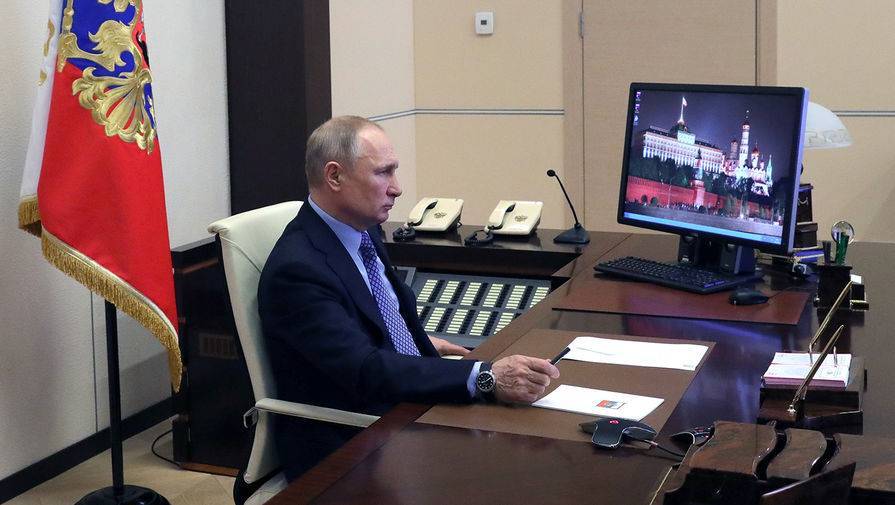 Владимир Путин - Путин на телесовещании с кабмином заявил, что ситуация требует дистанционной работы - gazeta.ru - Россия