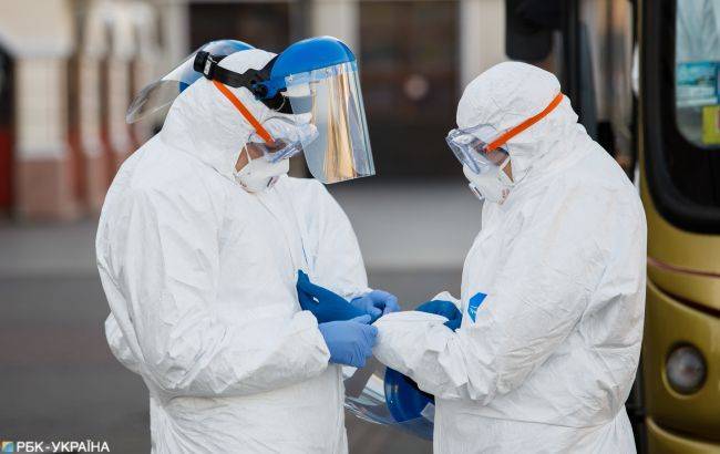 Максим Степанов - Минздрав определил список медицинских должностей с повышенными доплатами - rbc.ua - Украина