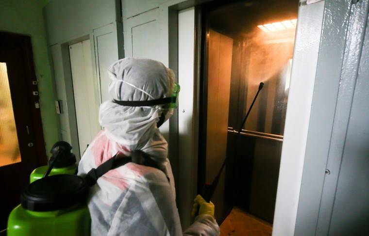 В Подмосковье жилые дома начали дезинфицировать из-за коронавируса - news.ru - Московская обл.