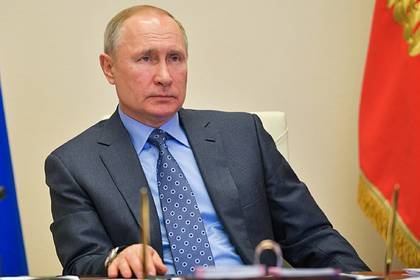 Владимир Путин - Путин ужесточил наказания за фейки о коронавирусе - lenta.ru - Россия