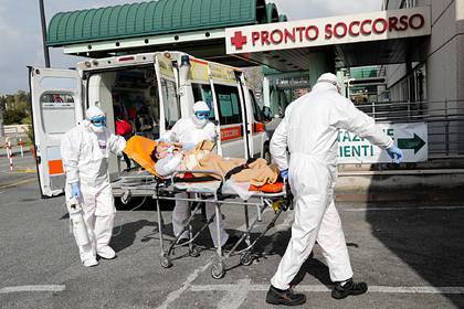 Анджело Боррелли - Число смертей от коронавируса в Италии превысило 13 тысяч - lenta.ru - Италия - Минздрав