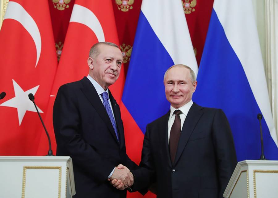 Владимир Путин - Тайип Эрдоган - Путин и Эрдоган обсудили возвращение россиян из Турции на фоне коронавируса - tvc.ru - Россия - Турция