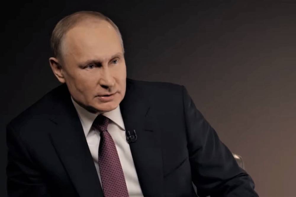 Владимир Путин - Путин подписал закон о лишении свободы до семи лет за нарушение карантина - vm.ru - Россия