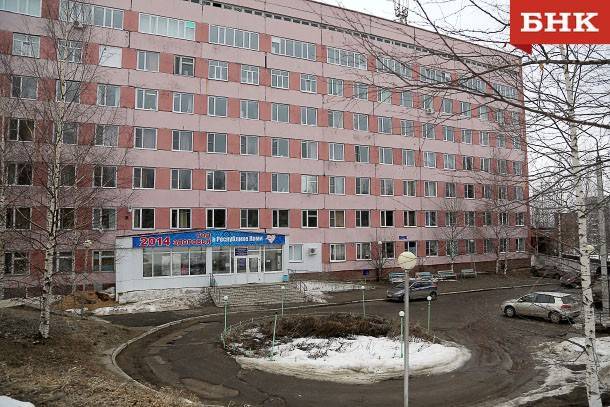 «Работать мы готовы»: сотрудники закрытой на карантин Эжвинской больницы рассказали о своих буднях - bnkomi.ru - Сыктывкар