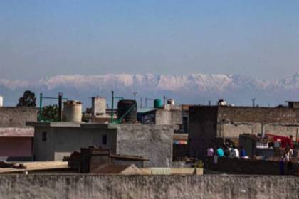 Жители Индии впервые увидели верхушку гор из-за коронавируса - lenta.ru - India - штат Пенджаб