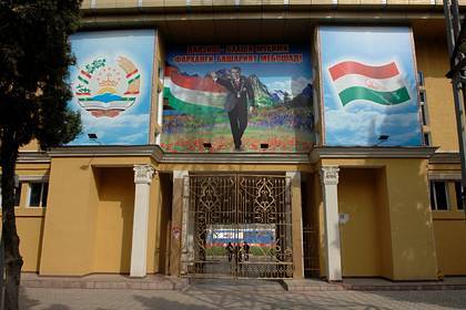 Таджикистан закрыл границу для иностранцев из-за коронавируса - lenta.ru - Таджикистан