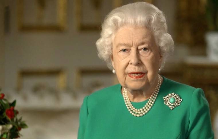 Британская королева впервые вручила милостыню по почте - news.ru