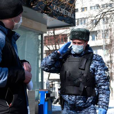 Второго за день нарушителя карантина на личном автомобиле остановили в Москве - radiomayak.ru - Москва