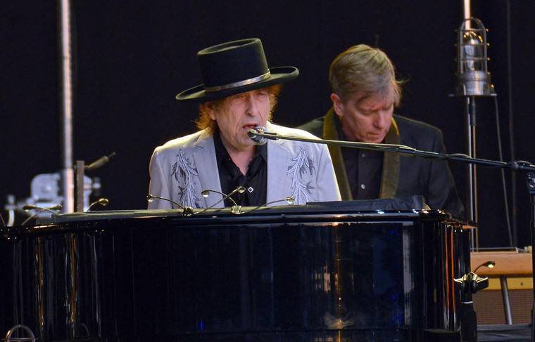 Роберт Дилан - Джон Кеннеди - Боб Дилан впервые возглавил чарт Billboard - news.ru - Сша