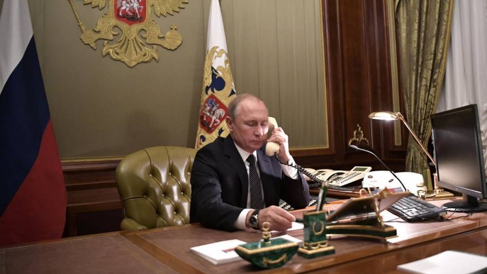 Владимир Путин - Дональд Трамп - Путин и Трамп обменялись взглядами на сделку ОПЕК+ - profile.ru - Россия - Сша