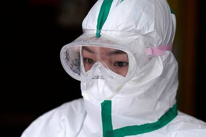 Чжао Лицзянь - Китай направил в Россию группу медиков для борьбы с коронавирусом - lenta.ru - Россия - Китай