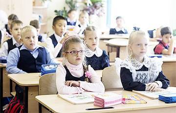 «Баста»: Белорусских детей загоняют в новые рассадники коронавируса - charter97.org - Белоруссия - Минск