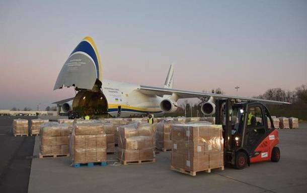 Украинский самолет доставил медоборудование в Польшу - korrespondent.net - Украина - Китай - Польша