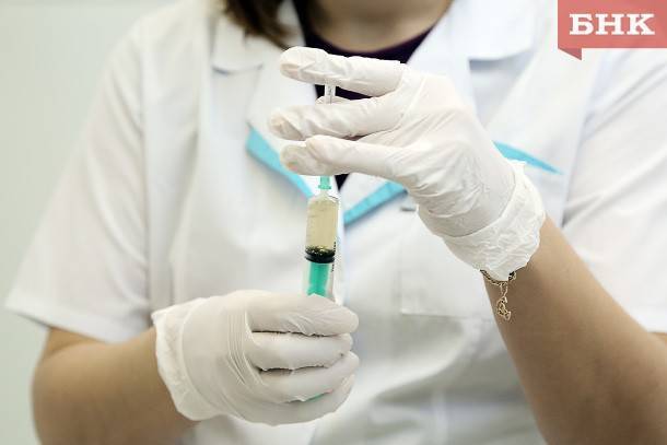 Ринат Максютов - В России испытают вакцину от коронавируса на добровольцах - bnkomi.ru - Россия