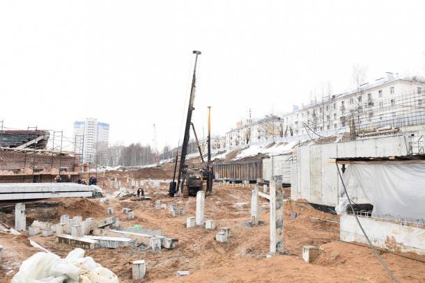 Коронавирус не остановил реконструкцию стадиона в Сыктывкаре - bnkomi.ru - республика Коми - Сыктывкар