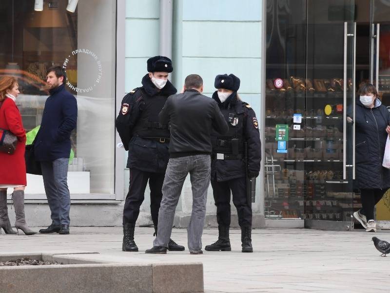 За день за нарушение карантинных мер власти оштрафовали 1358 москвичей - sobesednik.ru - Москва