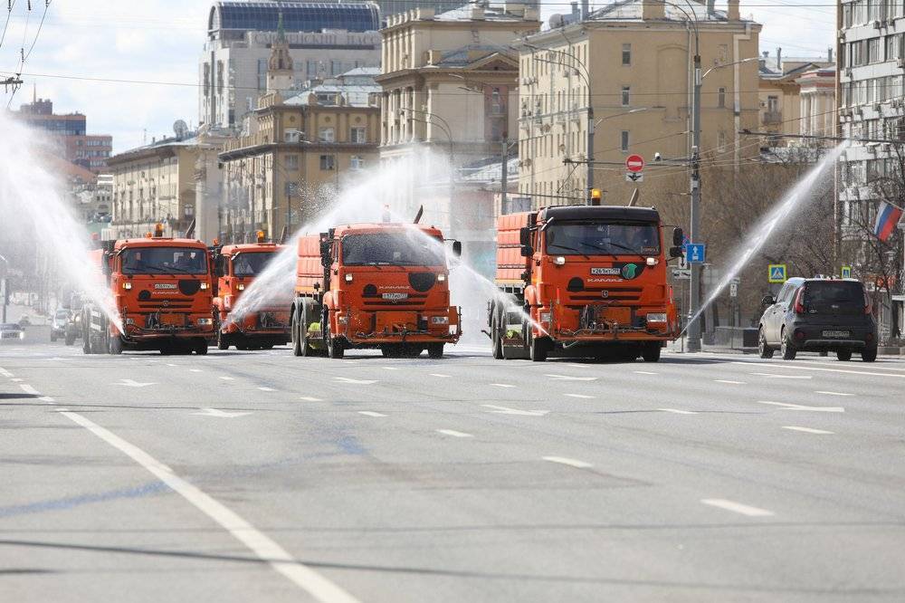 В Москве провели масштабную дезинфекцию улиц (видео) - tvc.ru - Россия - Москва