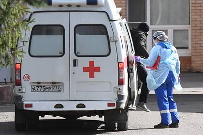 В Москве умерли десять пациентов с коронавирусом - lenta.ru - Москва