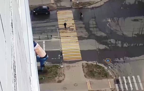 Выпавшего из окна 15-го этажа мужчину оштрафуют за нарушение карантина - korrespondent.net - Москва