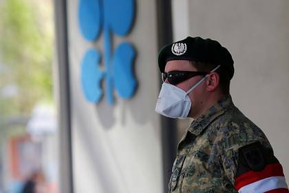 Дмитрий Песков - Кремль назвал выгоду от сделки по нефти - lenta.ru - Россия