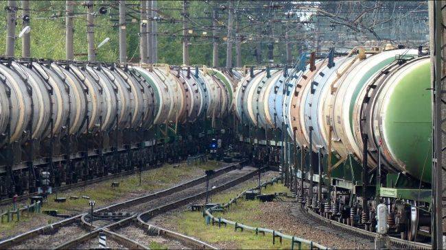 Геннадий Тимченко - Больше некуда: в России планируют хранить нефть в железнодорожных цистернах - eadaily.com - Россия