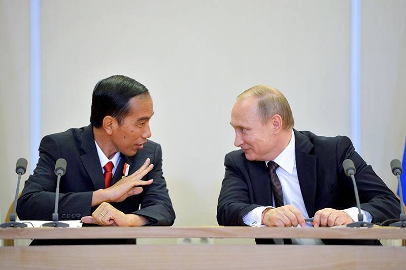 Владимир Путин - Джоко Видодо - Путин обсудил коронавирус с президентом Индонезии - tvc.ru - Россия - Индонезия