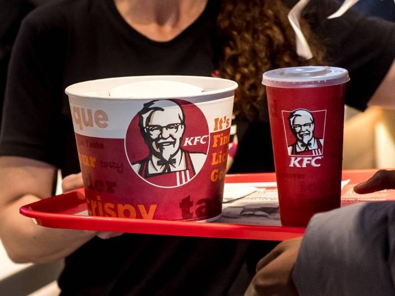 KFC выплатит по $1000 всем заразившимся коронавирусом сотрудникам - sobesednik.ru