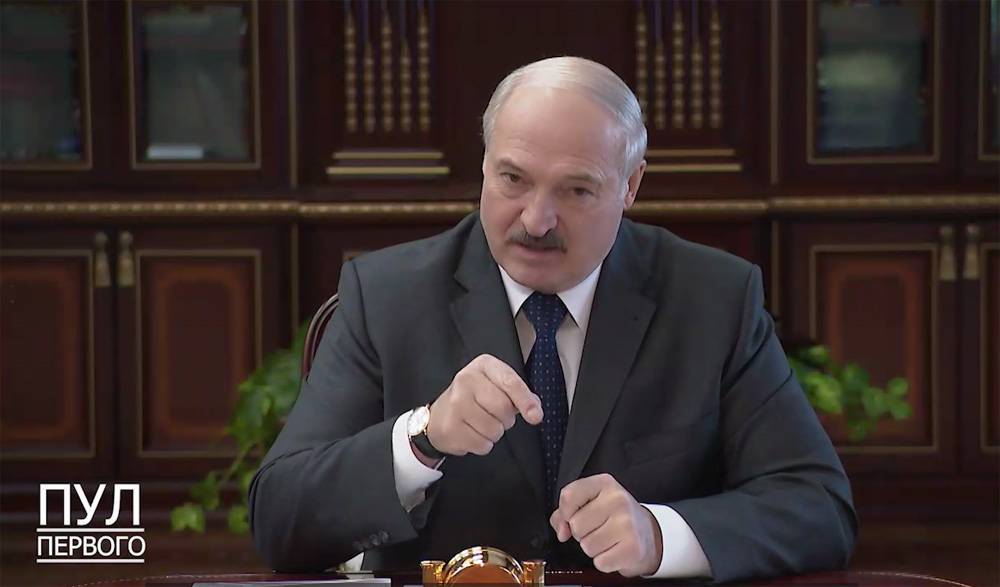 Александр Лукашенко - Лукашенко поручил «ставить на место» всех, кто хайпует на теме коронавируса - naviny.by - Белоруссия