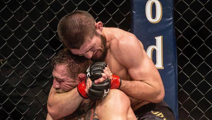Хабиб Нурмагомедов - Конор Макгрегор - От коронавируса умер фотограф UFC: он сделал победное фото Хабиба над Макгрегором - vesti.ru - Сша - Ирландия