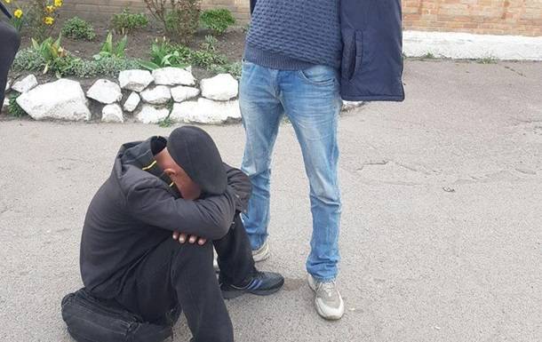 В Кропивницком вооруженный мужчина украл кулич из храма - korrespondent.net