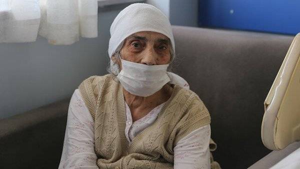 Выписана под аплодисменты: 107-летняя турчанка поборола коронавирус - eadaily.com - Стамбул