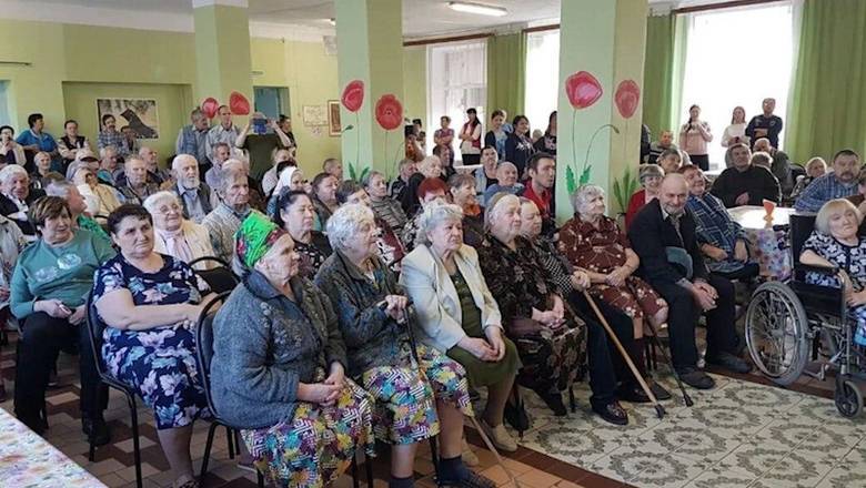 В Вязьме коронавирусом заболели десятки постояльцев дома престарелых - newizv.ru - Смоленская обл.