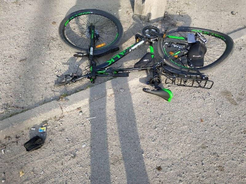 Вчера в Запорожье автомобиль Mazda сбил велосипедиста: пострадавший в тяжелом состоянии - inform.zp.ua - Украина - Запорожье - населенный пункт Запорожский