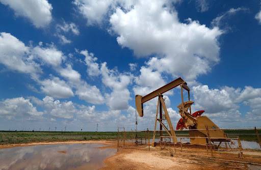 Американские компании останавливают добычу нефти из-за отсутствия заказов - eadaily.com - штат Техас