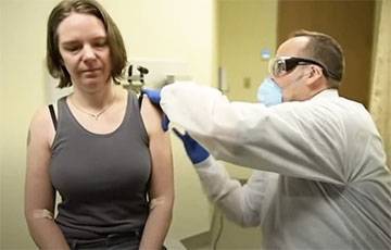 Первый в мире испытатель вакцины от COVID-19 сообщила о перенесенных ощущениях - charter97.org - Сша - штат Вашингтон