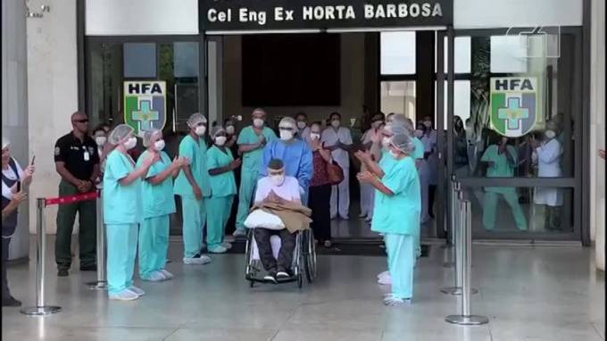В Бразилии 99-летний ветеран Второй мировой войны победил коронавирус - piter.tv - Бразилия - Минздрав