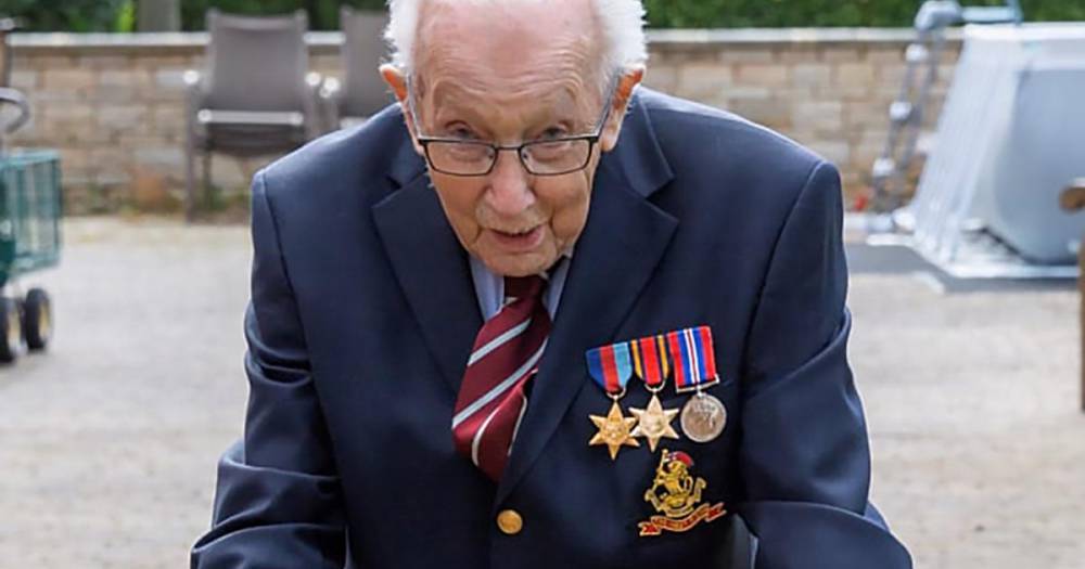 Томас Мур - В Британии 99-летний ветеран собрал $5 млн на борьбу с коронавирусом - ren.tv - Англия