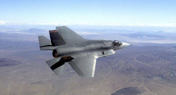 США развернули F-35 в небе Сирии: вирус и ИГ — ложь, да в них намёк России - eadaily.com - Россия - Сирия - Сша - Игил - Ирак