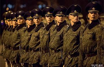 «Баста!»: Коронавирус обнаружен у военных, которые репетировали парад - charter97.org - Белоруссия - Минск