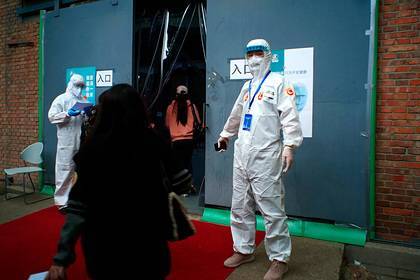 Китай за шесть дней упустил возможность предотвратить пандемию коронавируса - lenta.ru - Китай - Ухань