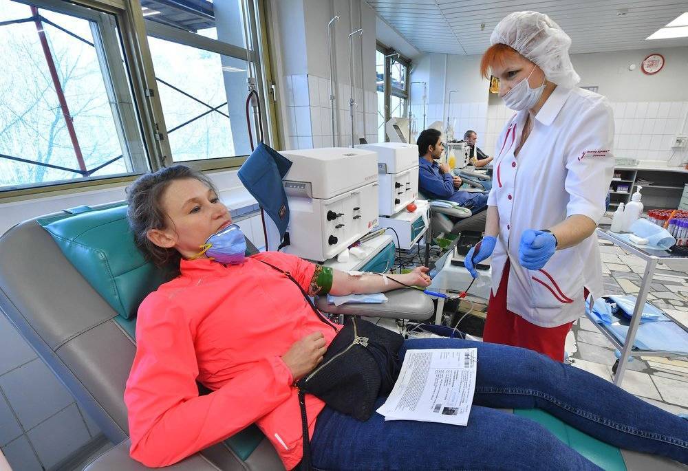 Сергей Собянин - Собянин пообещал выплаты донорам крови с антителами на коронавирус - tvc.ru - Москва