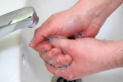 Назван способ уменьшить расход шампуня и мыла во время самоизоляции - lenta.ru