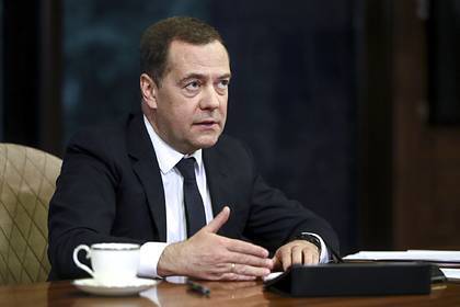 Дмитрий Медведев - Медведев высказался о необходимости помочь предпринимателям - lenta.ru - Россия