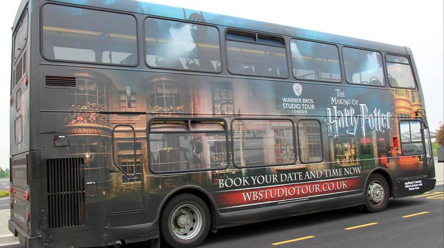 Гарри Поттер - В Великобритании медиков будут возить на автобусах "Гарри Поттера" - belta.by - Англия